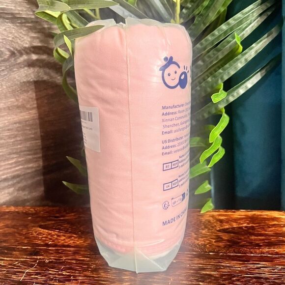 Pink and White Hooded Baby Towels - Picture 9 of 9